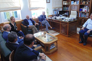 Πολλοί τουρίστες, λίγα έσοδα