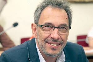 Νέα παραίτηση Τσακνή με αιχμές