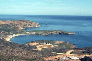 Η Αγία Πελαγία τη δεκαετία του ‘60. Μια άλλη παραλία... (φωτογραφία: Μ. Ναλετάκης)