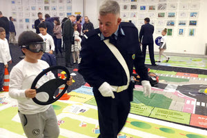 έκθεσης παιδικής ζωγραφικής «Η οδική ασφάλεια μέσα από τα μάτια των παιδιών»