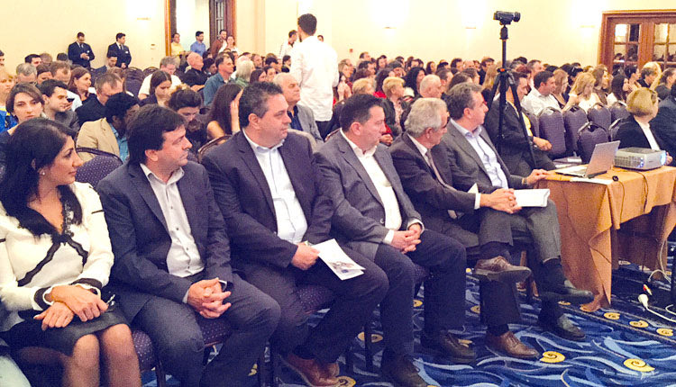  Στιγμιότυπο από την τελετή λήξης στο Πανευρωπαϊκό Πρωτάθλημα Εθνικών Ομάδων Σκακιού που έγινε για δέκα μέρες στο ξενοδοχείο Creta Maris στη Χερσόνησο.