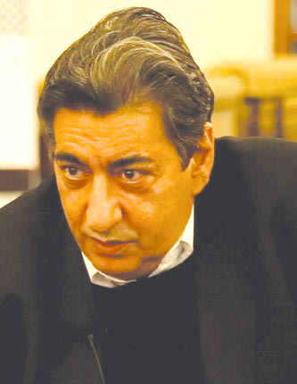 Ο κ. Μαρκόπουλος της Παγκόσμιας Ομοσπονδίας στο Πανευρωπαϊκό Πρωτάθλημα Εθνικών Ομάδων Σκακιού που έγινε για δέκα μέρες στο ξενοδοχείο Creta Maris στη Χερσόνησο.