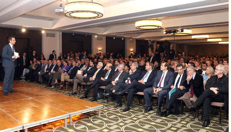 Ο ΜΗΤΣΟΤΑΚΗΣ ΣΤΟ ΗΡΑΚΛΕΙΟ:  Ασφυκτικά γεμάτη η αίθουσα του Candia Maris