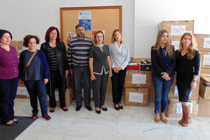 ΠΕΡΙΦΕΡΕΙΑ ΚΡΗΤΗΣ: Προσφορά παπουτσιών σε άπορους κρατούμενους