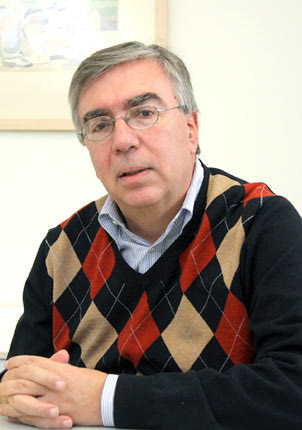 ο καθηγητής Ψυχιατρικής και διευθυντής της Ψυχιατρικής Κλινικής του Πανεπιστημιακού Νοσοκομείου Ηρακλείου Αλέξανδρος Βγόντζας