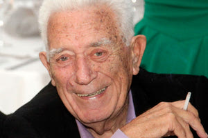 “Έφυγε” ο κορυφαίος δημοσιογράφος Γιάννης Καψής