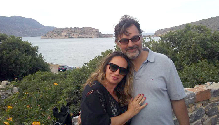 Ο Γιάννης Καμαριανάκης και η Έλενα Αποστολίδη στις διακοπές τους στην Κρήτη