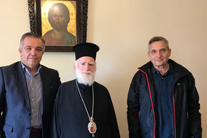 Ο Αρχιεπίσκοπος Κρήτης κ.κ. Ειρηναίος με τους κ.κ. Χ. Βαβουρανάκη και Ν. Παπανικολάου
