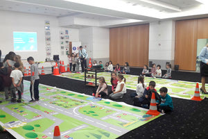 Προσομοίωση οδήγησης στη μακέτα