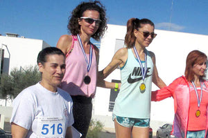 Οι νικήτριες στην κατηγορία γυναικών στον Δρόμο Πανεπιστημίου