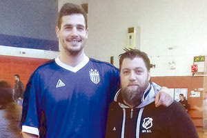 Μπάσκετ: Ο Μπουμπάρης τιμήθηκε από τον κ. Καταρτζόγλου του ΟΦΗ