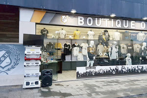 ΣΤΑ ΕΓΚΑΙΝΙΑ ΤΗΣ ΜΠΟΥΤΙΚ ΤΗΣ ΟΜΑΔΑΣ ΣΤΟ TALOS PLAZA