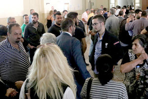 Συνωστισμός και χθες στο Δικαστικό Μέγαρο Ηρακλείου ΓΙΑ ΤΟ ΜΑΚΕΛΕΙΟ ΣΤΟΝ ΠΡΟΦΗΤΗ ΗΛΙΑ