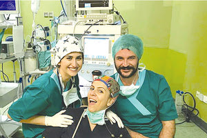 Το χειρουργείο έχει και τις... χαλαρές στιγμές