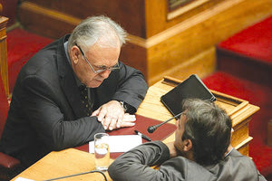 ο πρόεδρος της ΝΔ Κυριάκος Μητσοτάκης με κ. Δραγασάκη