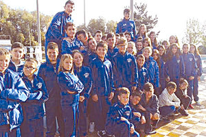 νέοι αθλητές του Ωρίωνα στην ημερίδα ορίων που πραγματοποιήθηκε στο κολυμβητήριο Ηρακλείου