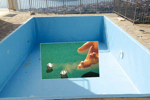 μπαρμπούτι και στις άδειες πισίνες