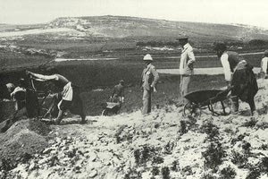 ΦΩΤΟ ΗΜΕΡΑΣ : Η ανασκαφή στη νότια πλευρά του ανακτόρου