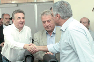 ο περιφερειάρχης Κρήτης Σταύρος Αρναουτάκης με τον υπουργό Εσωτερικών, κ. Π. Σκουρλέτη