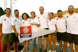 Το πλήρωμα του «SIMERA» Ν.Ο. Τυμπακίου που πήρε την 1η θέση στη δεύτερη ιστιοδρομία της «ΑΕGEAN REGATTA 2017»