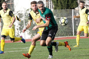 Ο Ρουμπάκης σε φάση από το ματς με ΗΛΥΣΙΑΚΟ