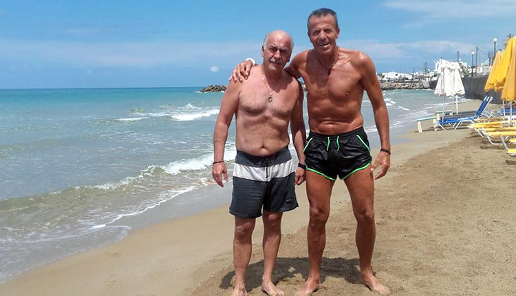 Ο Γιώργος Τσούμπας με τον φίλο του Σήφη Κορωνάκη