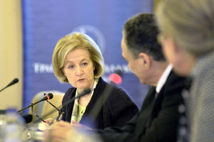 Οι Έλληνες τραπεζίτες συναντήθηκαν με την επικεφαλής του SSM κ. Ντανιέλ Νουί