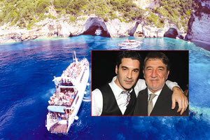 ο γνωστός ηθοποιός Χριστόφορος Παπακαλιάτης, ετοιμάζεται να δημιουργήσει το δικό του τουριστικό κατάλυμα στο αγαπημένο του νησί, τους Παξούς