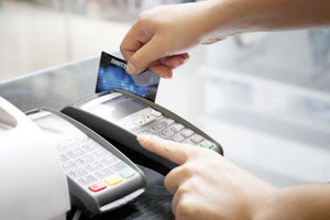 συσκευές POS για την υποδοχή πιστωτικών και χρεωστικών καρτών