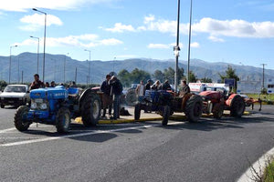 Οι αγρότες του ΚΚΕ έβγαλαν τα τρακτέρ στα Πραιτώρια