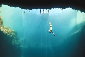 ΤΑΙΝΙΑ “ΑΠΕΡΑΝΤΟ ΓΑΛΑΖΙΟ”