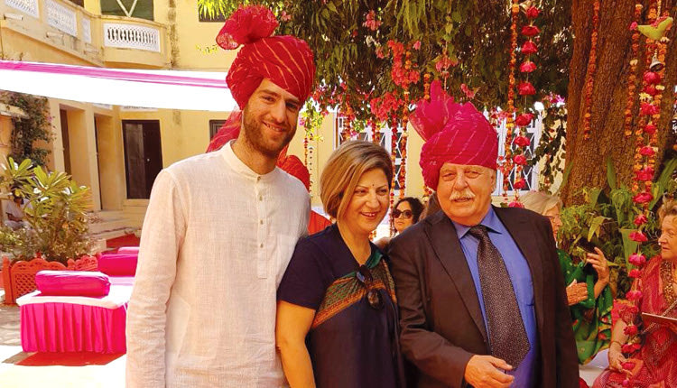 BOLLYWOOD, ΡΑΚΕΣ ΚΑΙ ΚΡΗΤΙΚΑ: Ο γάμος των Ξυλούρηδων στην Ινδία