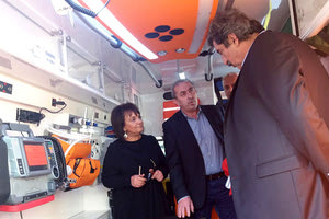 Ο Παύλος Πολάκης επισκέφθηκε το παράρτημα του ΕΚΑΒ Ηρακλείου