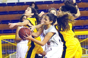 Φάση από το παιχνίδι Εργοτέλης-ΟΦΗ στις Κορασίδες