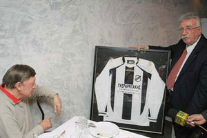 “Σ’ ευχαριστώ που με πρόσεχες, που με μεγάλωσες και για όσα με δίδαξες”