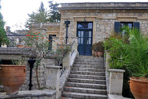 ΒΙΛΑ-ΑΡΙΑΔΝΗ: το ιστορικό κτήριο “Αριάδνη” στην Κνωσό, όπου υπογράφηκε η παράδοση των Γερμανών