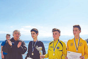 Στιγμιότυπα από τις απονομές του φεστιβάλ στίβου στον Άγιο Νικόλαο