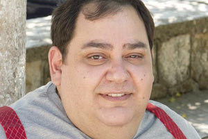 “Έφυγε” σε ηλικία 36 ετών ο ηθοποιός και συγγραφέας Βαγγέλης Ρωμνιός