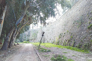 Το παρκάκι της Όασης έχει εγκαταλειφθεί.