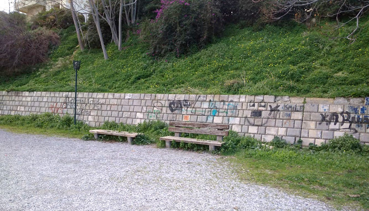 Κατεστραμμένος αστικός εξοπλισμός 