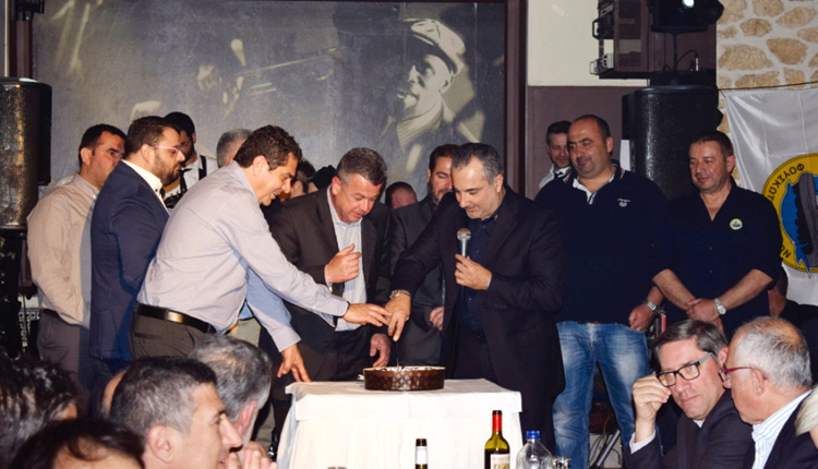 ο ετήσιος χορός του Παγκρήτιου Ο.Φ.Σ. στο κέντρο 'ΑΓΡΑΜΠΕΛΗ'