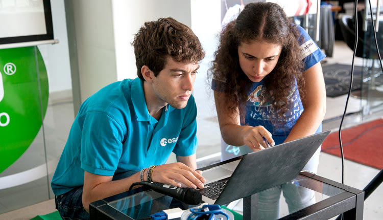 Η Μαρία ήταν αρχηγός της ομάδας Diasat, που πριν από δύο χρόνια συμμετείχε στον διαγωνισμό για την κατασκευή δορυφόρων 