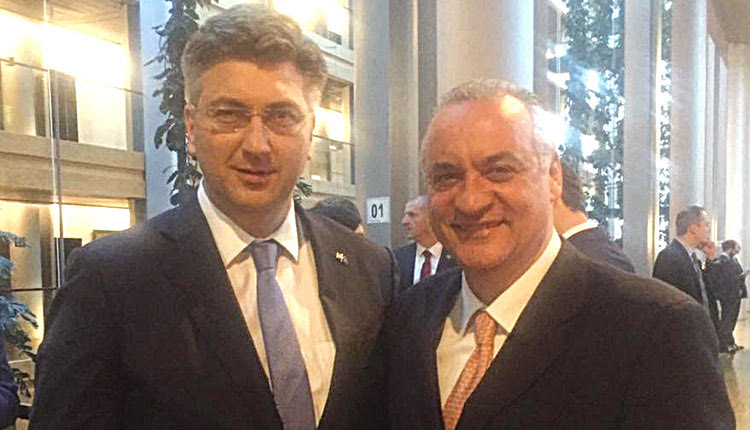 ο Μανώλης Κεφαλογιάννης στο Στρασβούργο με τον πρωθυπουργό της Κροατίας Αντρέι Πλένκοβιτς.