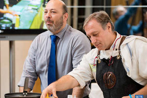 ο Γιάννης Μπαξεβάνης