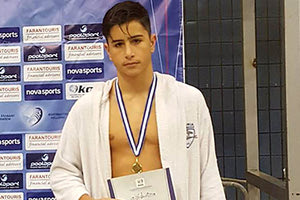 ΑΝ ΚΑΙ ΤΡΑΥΜΑΤΙΑΣ 3ος ΣΤΑ 50 μ. ΣΤΟΥΣ ΧΕΙΜΕΡΙΝΟΥΣ ΑΓΩΝΕΣ ΚΟΛΥΜΒΗΣΗΣ Ν. ΕΛΛΑΔΟΣ Ο ΜΙΧΑΛΗΣ ΓΙΑΝΝΑΚΑΚΗΣ ΤΩΝ ΔΕΛΦΙΝΙΩΝ