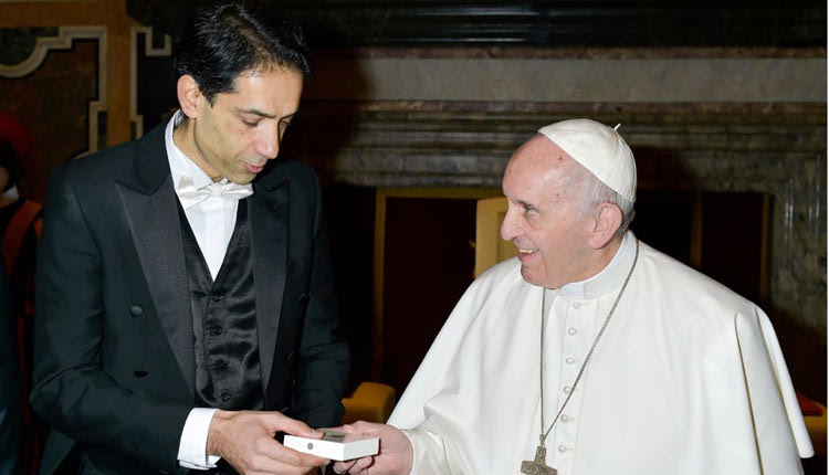 Με τον Πάπα