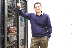 ο Ξενοφών Δημητρόπουλος (επίκουρος καθηγητής Επιστήμης των Υπολογιστών Πανεπιστημίου Κρήτης και ερευνητής Ινστιτούτου Πληροφορικής Ιδρύματος Τεχνολογίας και Έρευνας)