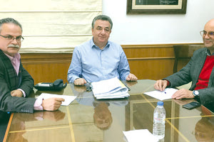 Από τη συνάντηση των Αρναουτάκη, Βάμβουκα, Μαλανδράκη για το παραλιακό μέτωπο