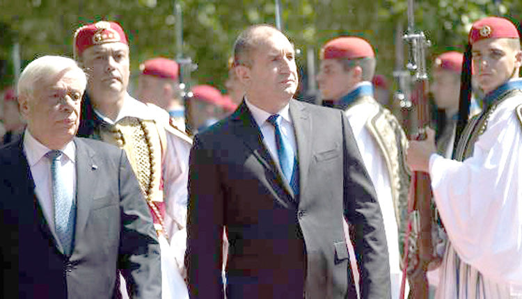 ο πρόεδρος της Βουλγαρίας Ρούμεν Ράντεφ 