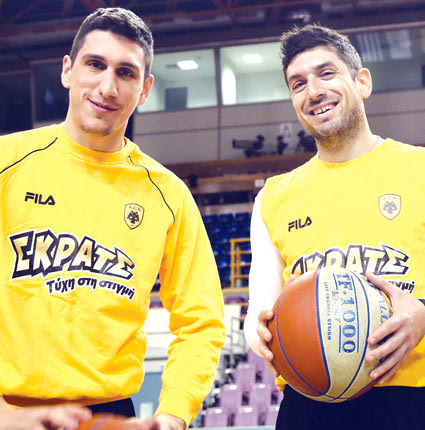  Λαρεντζάκης, Ξανθόπουλος, στη χθεσινή προπόνηση των φιναλίστ. 